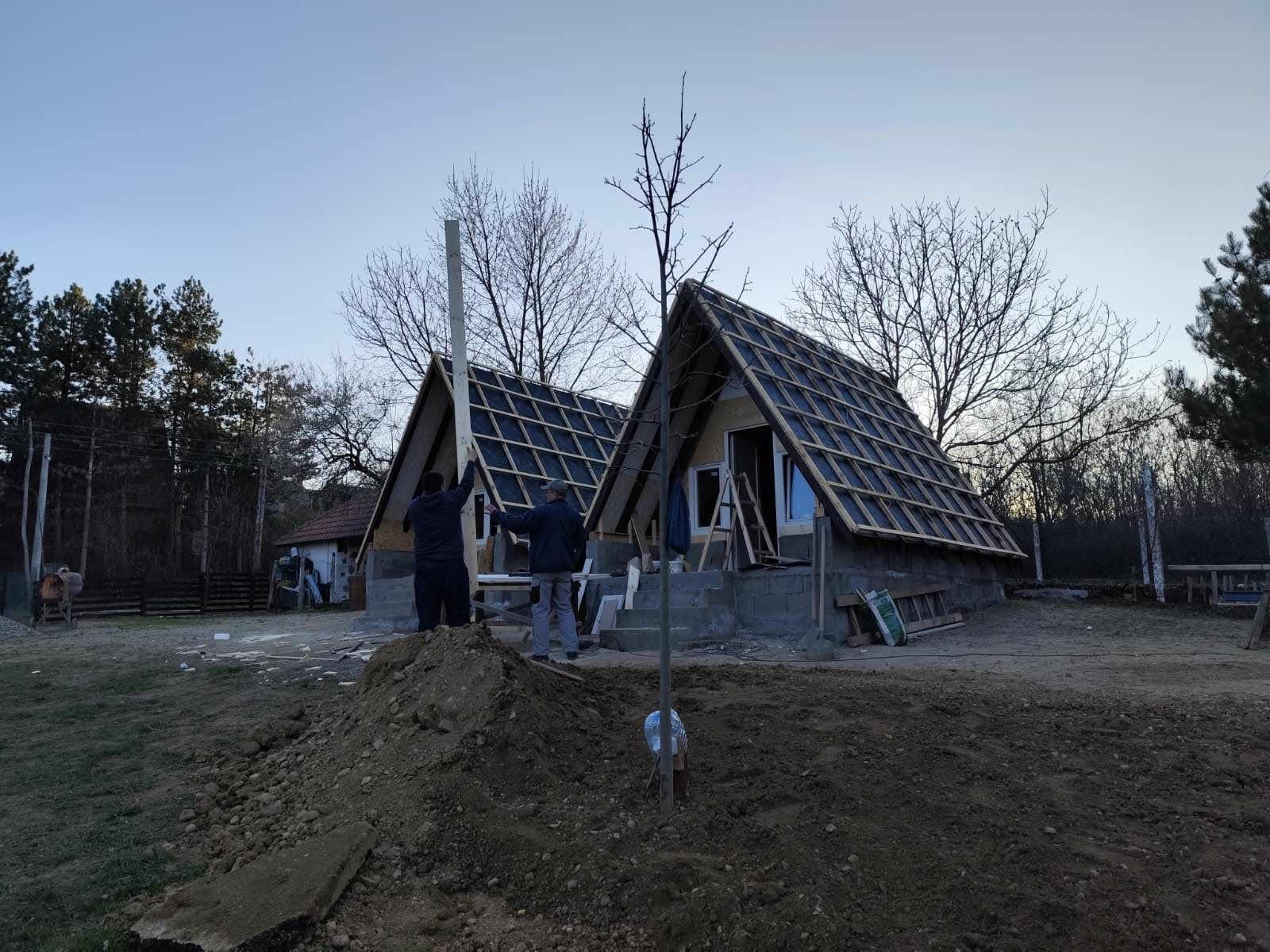 Poslednji Deo Slagalice - Skoro završeni bungalovi koji čekaju farbanje i spoljašnje ukrašavanje. Struktura je gotova, ali potreban je još jedan dodir da postanu dom. 1