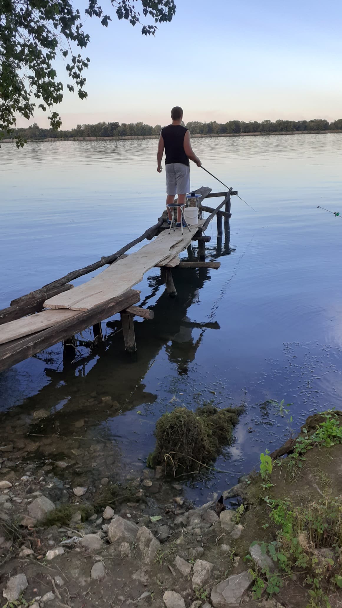 Veza sa rekom - Minimalna popravka koju smo napravili samo da bismo mogli prvi put da bacimo udice za pecanje. 1